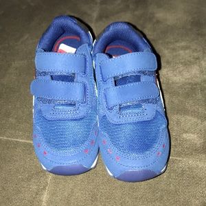 Blue toddler puma sneakers